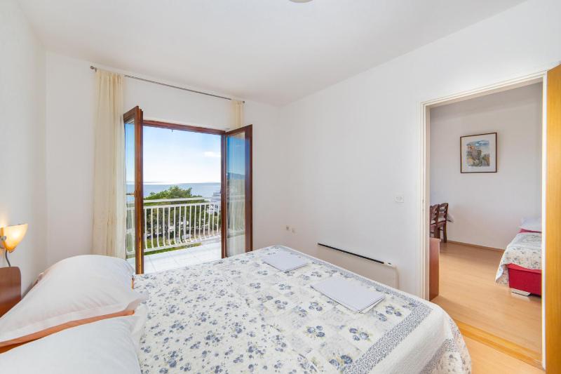 Suite with Sea View image 2