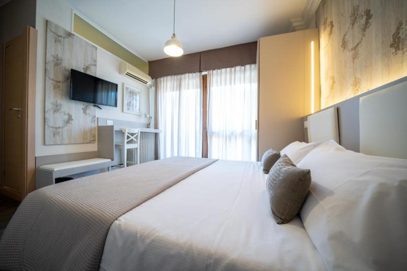 B City Hotel Bardolino - image 46