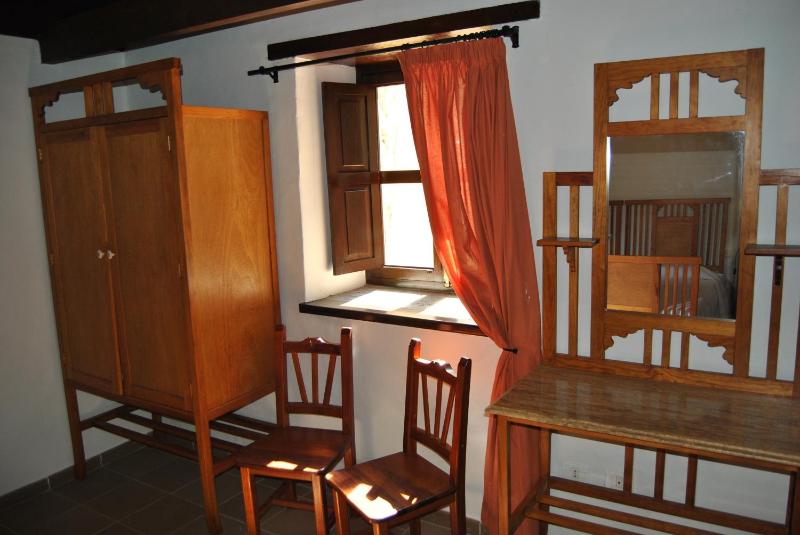 Two-Bedroom House image 4
