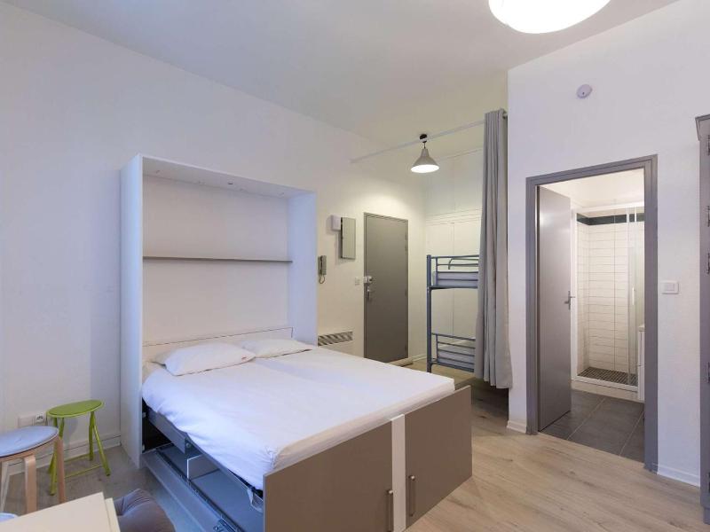 Studio cosy rénové au centre de Cauterets idéal pour 4 équipé et confortable - image 2