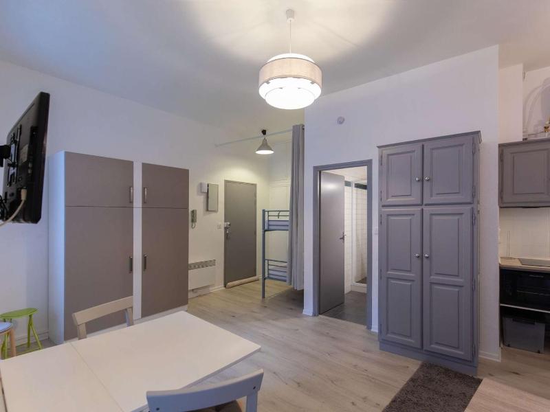 Studio cosy rénové au centre de Cauterets idéal pour 4 équipé et confortable - image 6