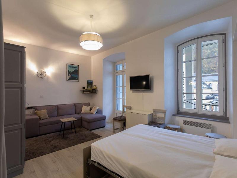 Studio cosy rénové au centre de Cauterets idéal pour 4 équipé et confortable - image 9