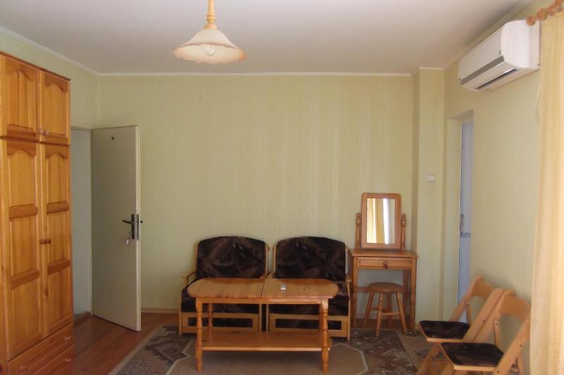 Triple Room with Private Bathroom image 3