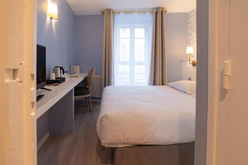 Budget Single Room image 4