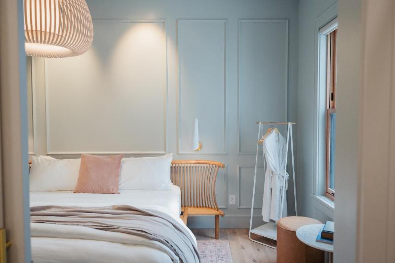 King Room - Disability Access image 3