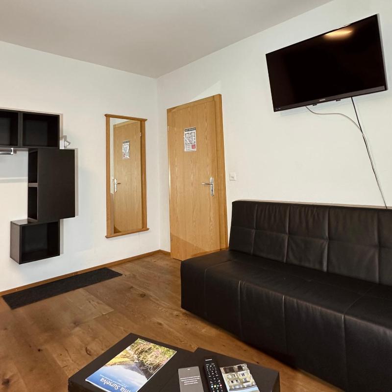 Double Room with Private Bathroom image 4