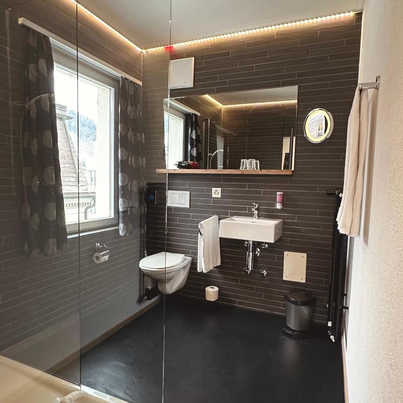 Double Room with Private Bathroom image 3