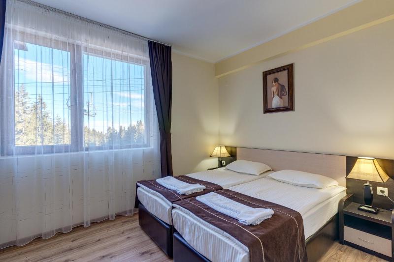 One-Bedroom Apartment image 4