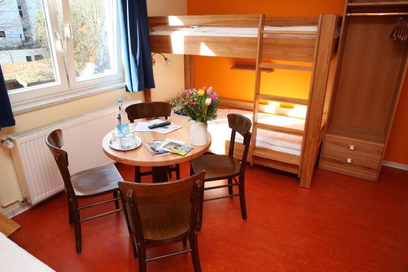 Quadruple Room with Bathroom image 1