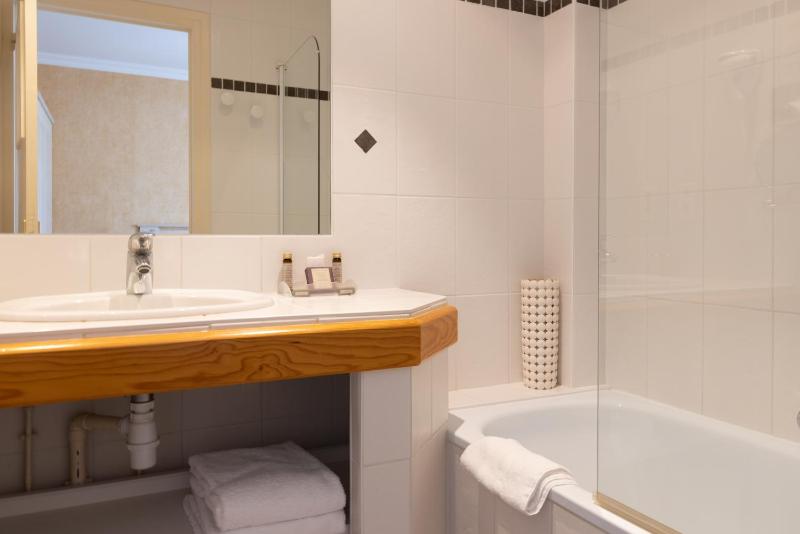 Single Room image 4