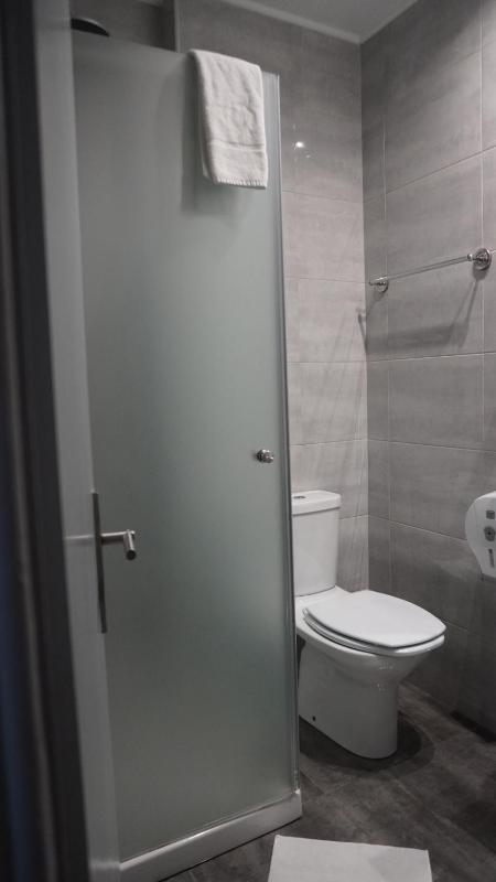 Single Room image 4