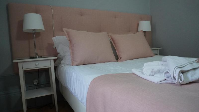 Single Room image 1
