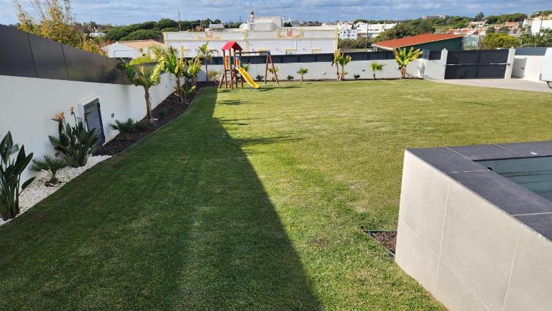 Sunrise Villa by Laranjal Rentals - image 5