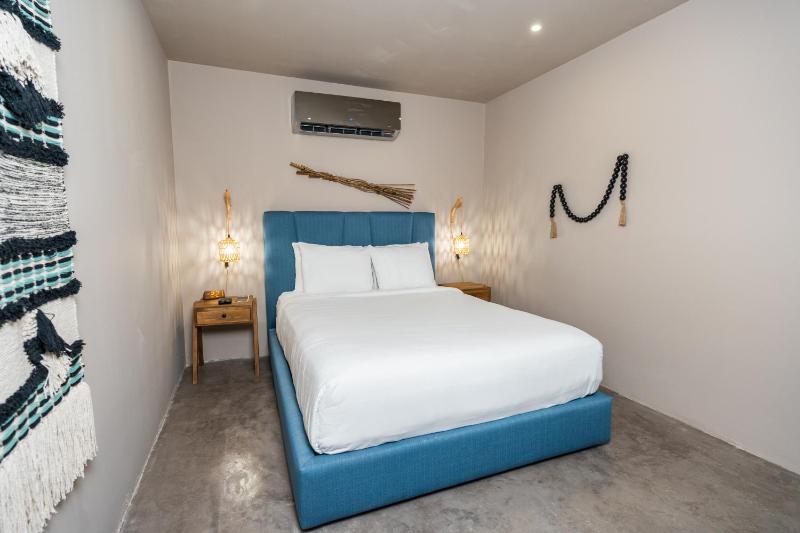 Standard Queen Room image 2