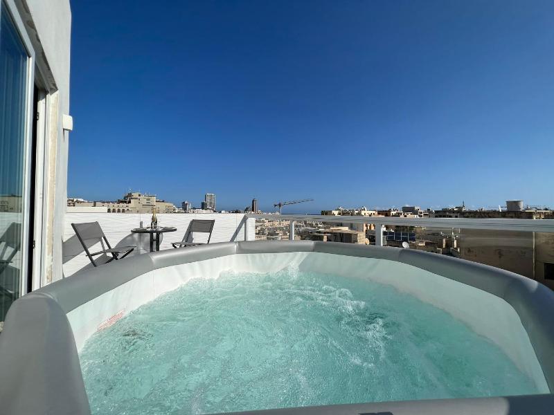 Luxurious penthouse in Sliema Images