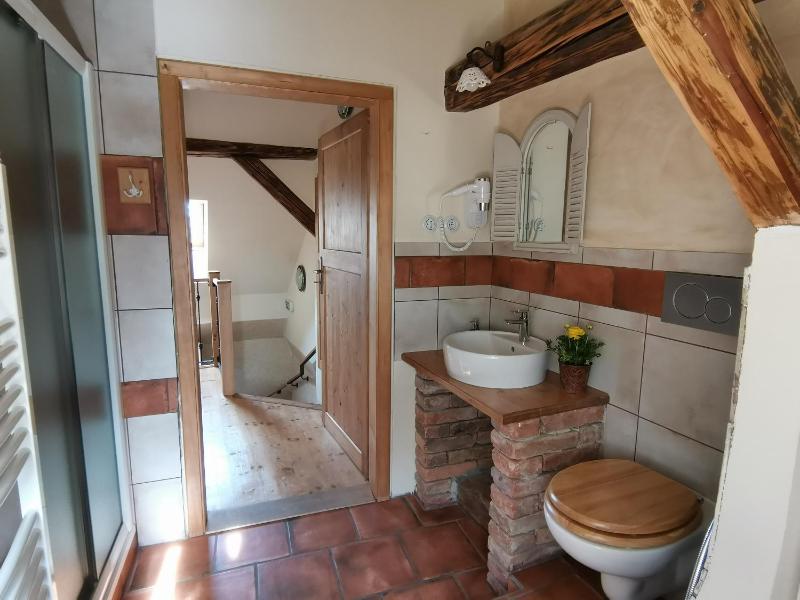 Studio Apartment image 2