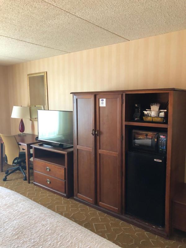 Non-Smoking Double Queen Room image 2