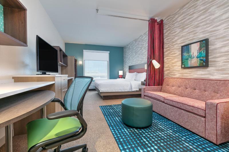King Suite - Hearing Accessible image 4