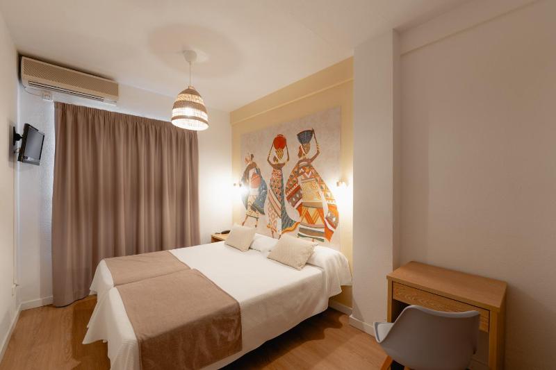 Double or Twin Room image 1
