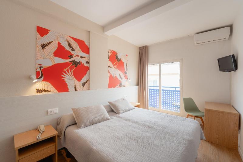 Double or Twin Room with Balcony image 1