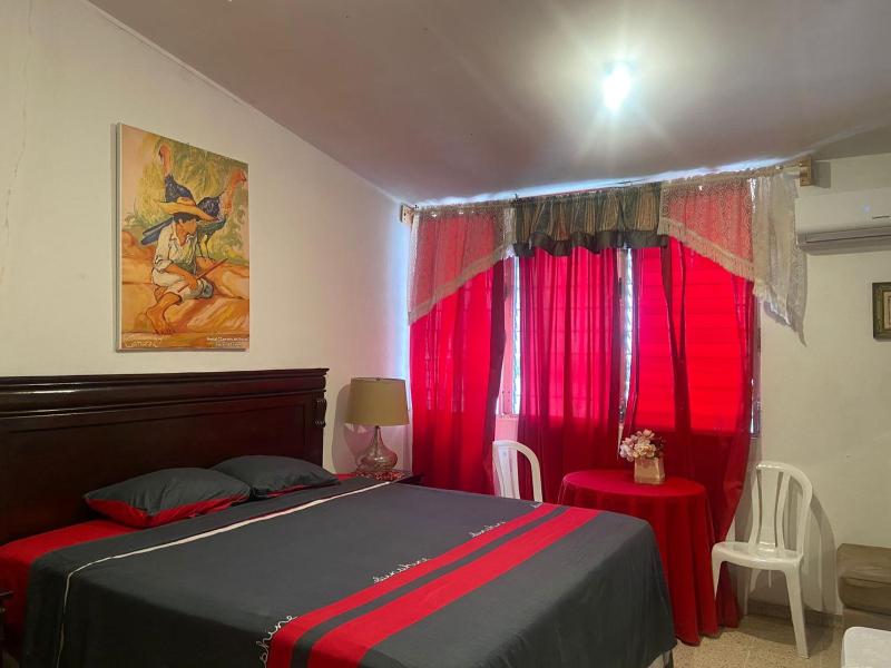 Superior Queen Room image 2