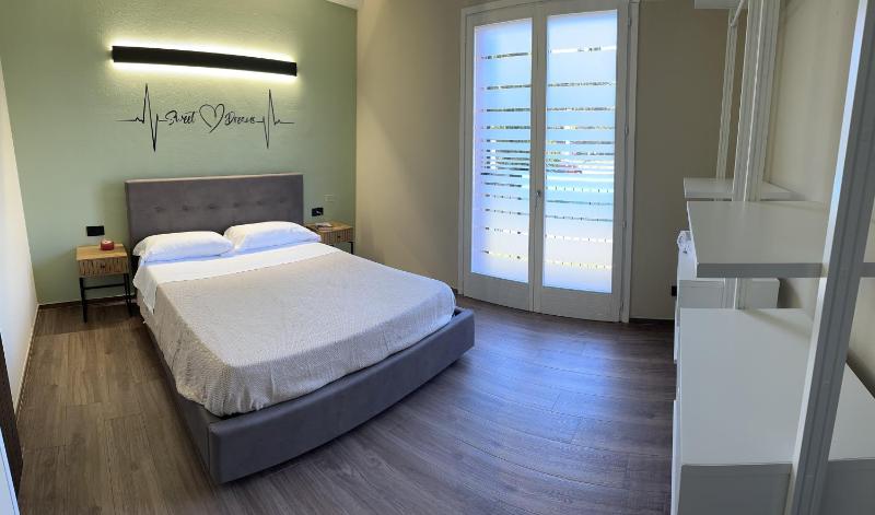 AL CASCINALE PESCHIERA DEL GARDA - image 8