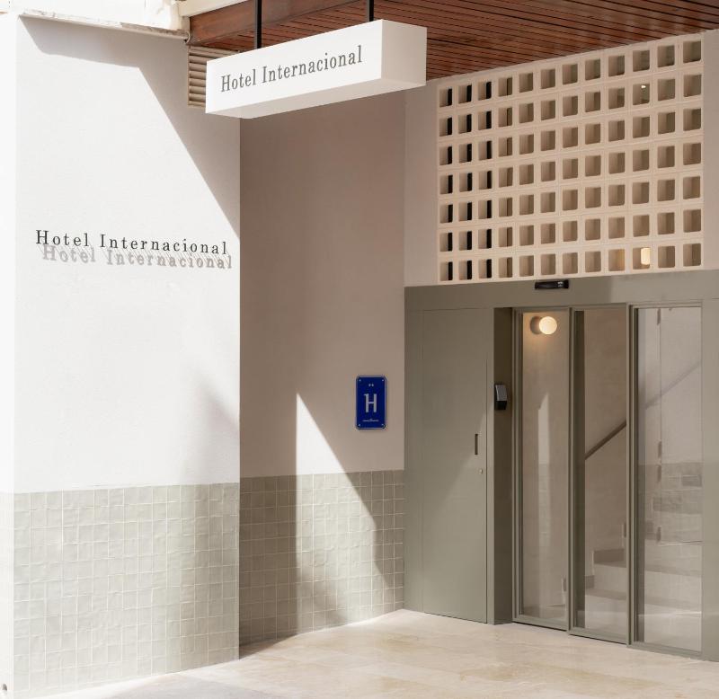 Hotel BH Internacional - image 1