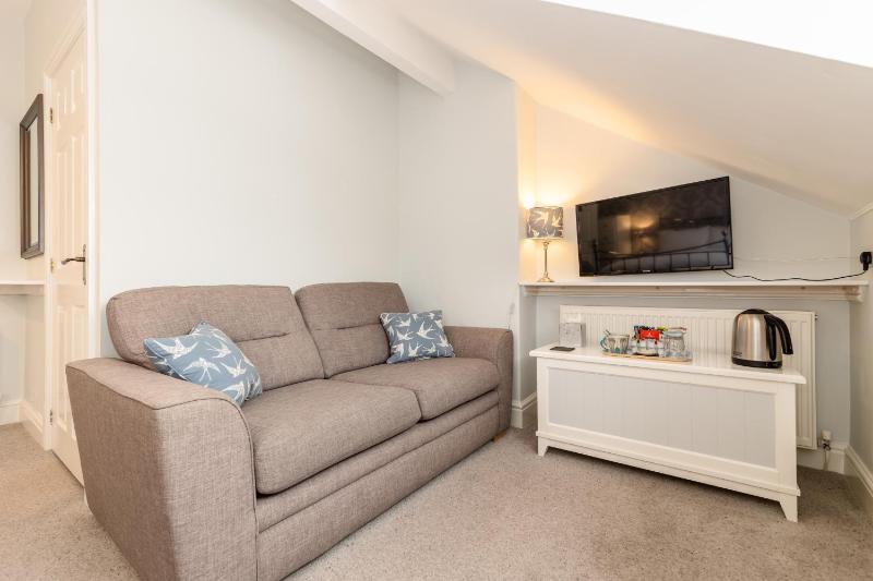 Cragwood Guest House - image 23