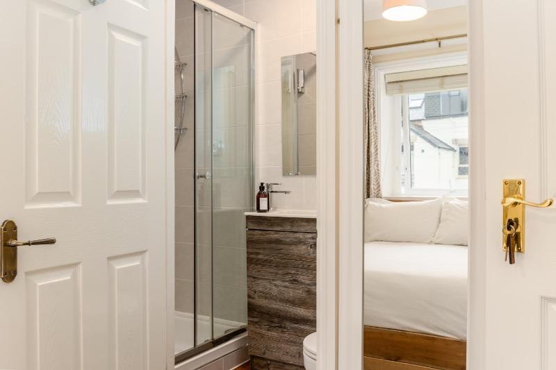 Cragwood Guest House - image 35