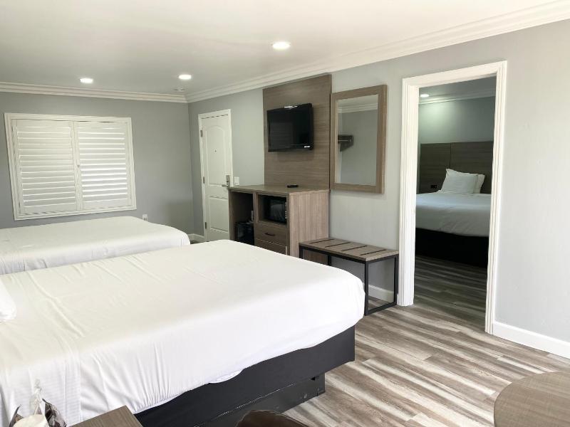 Classic Suite image 3