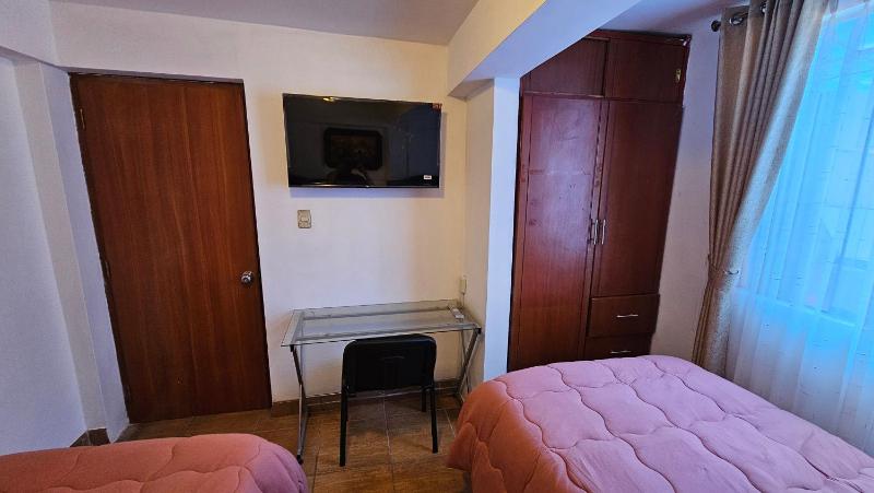 Casa Independiente cerca al centro historico en Primer Piso - Los Profesionales - image 4