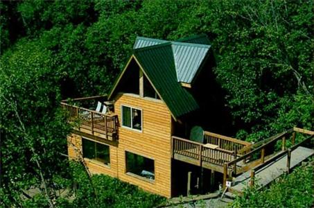 Family Cottage with Side Sea View image 2