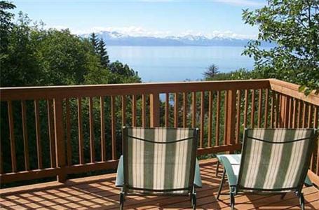 Family Cottage with Side Sea View image 3