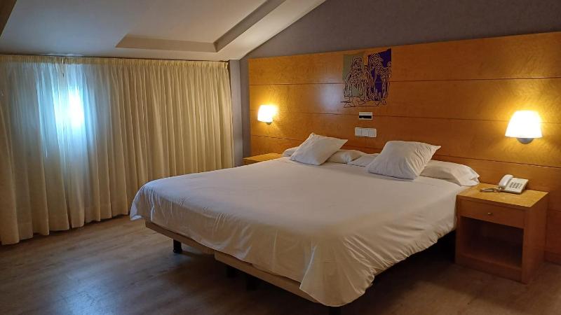 Double or Twin Room (2 Adults) image 2