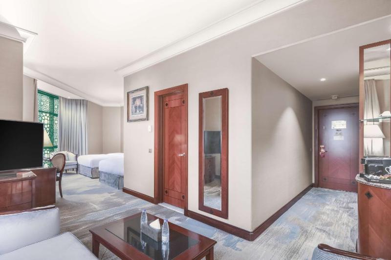 Twin Junior Suite City View