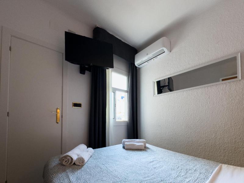 Hotel Maremagnum - image 10