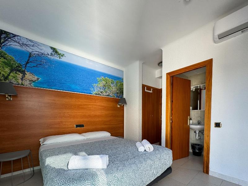 Hotel Maremagnum - image 8
