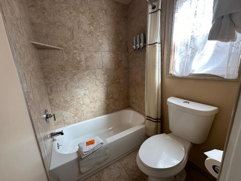 King Room image 2