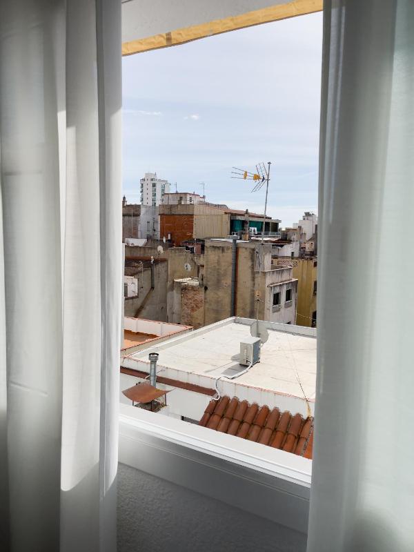 Hotel Maremagnum - image 13