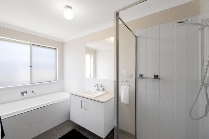 Shoalhaven Escape Cowes - image 6