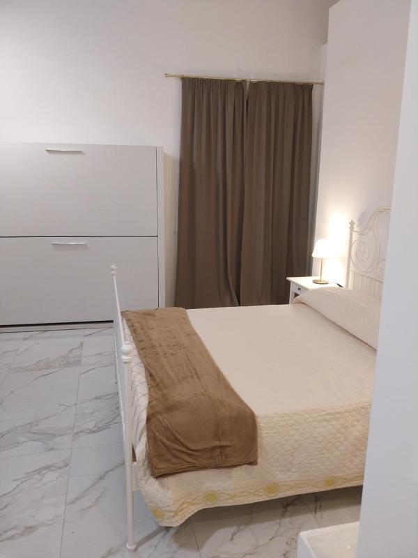 Quartieri Spagnoli Rooms - image 7