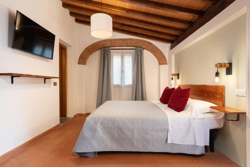 Double Room image 2