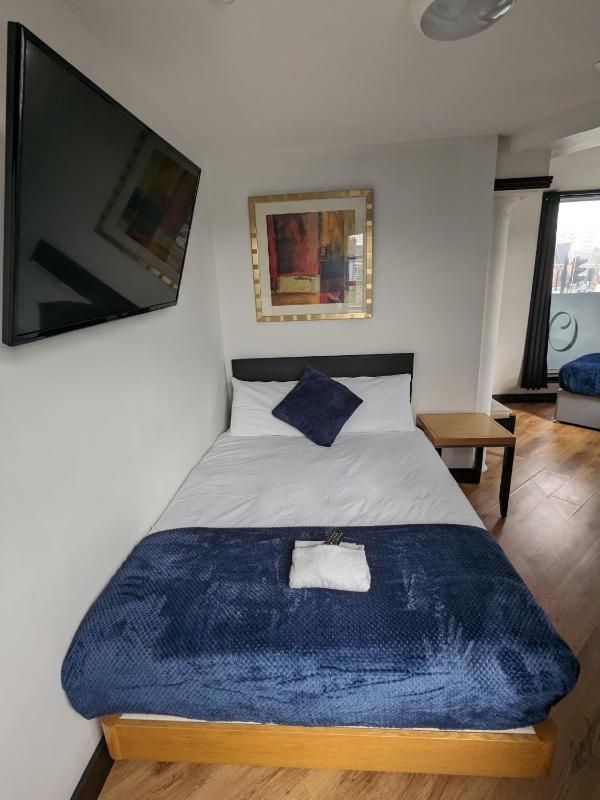 Standard Triple Room image 4