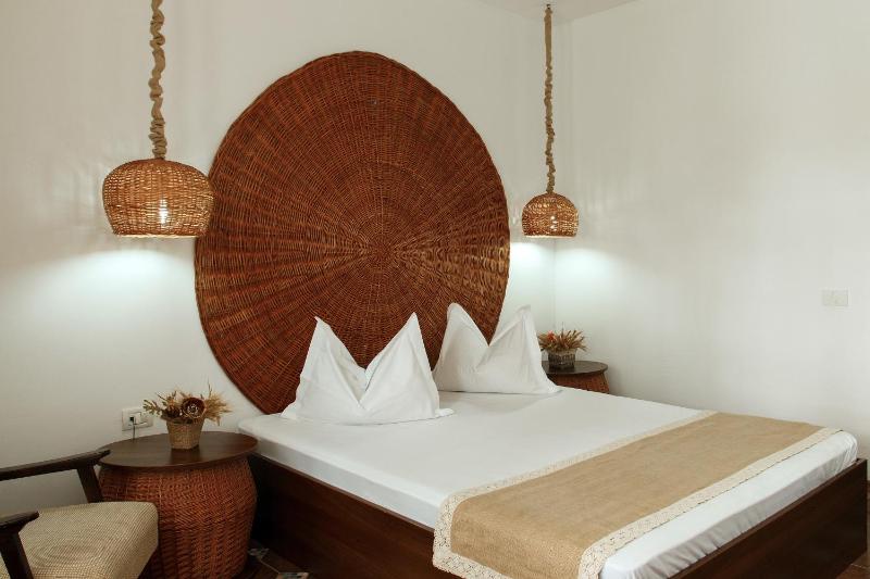 Standard Double or Twin Room with Balcony image 2