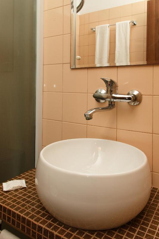 Double or Twin Room - Ground Floor image 2
