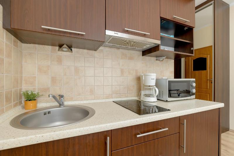 Apartamenty Trzy Korony blisko Plaży by Noclegi Renters - image 13