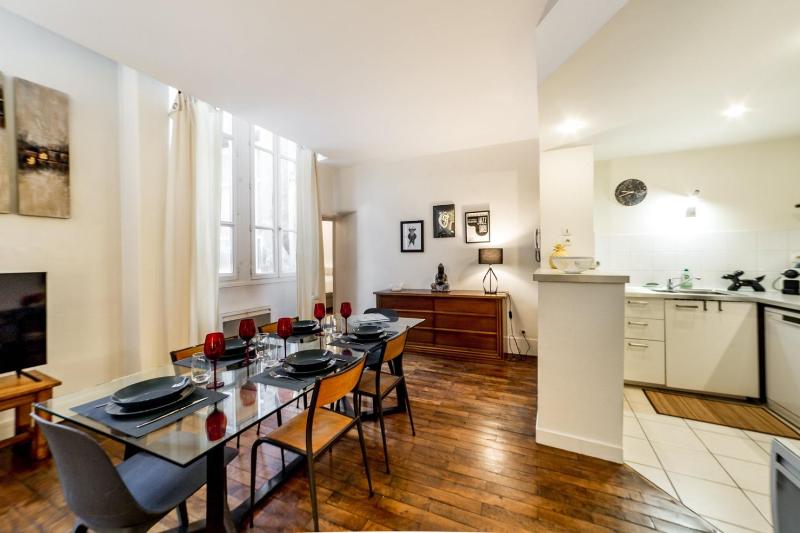 Haven of peace in the heart of Lyon Images