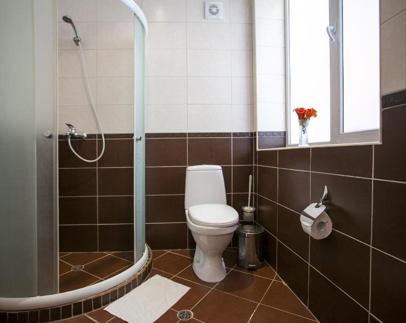 One-Bedroom Suite (2 Adults + 2 Children) image 3