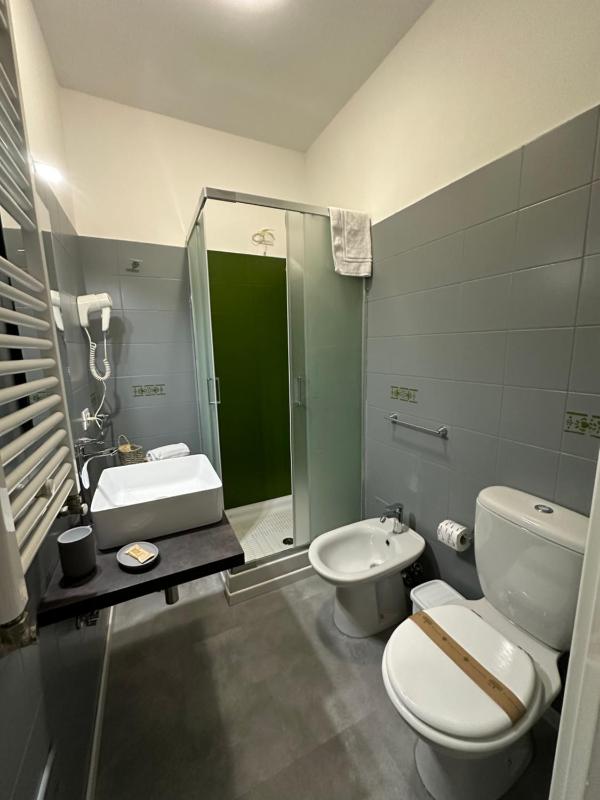 Double Room image 2
