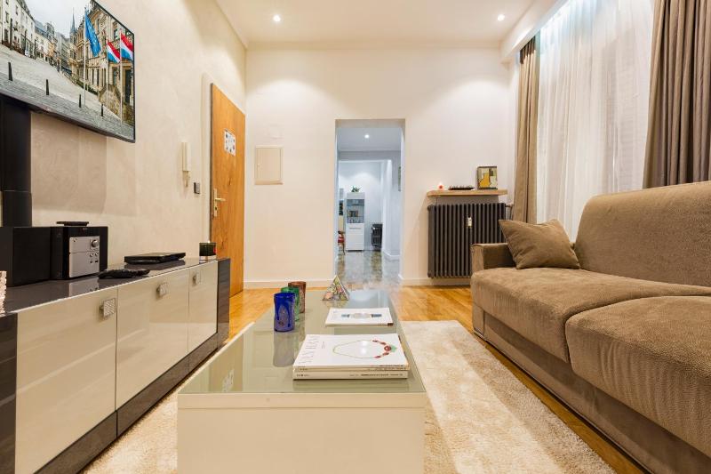 Superior Apartment image 3